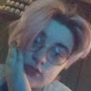 Meet your Posher, Khloe